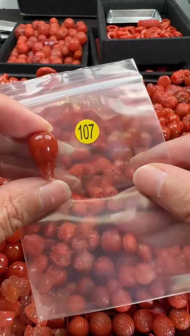 【闪购商品】南红玛瑙颈饰未镶嵌1
