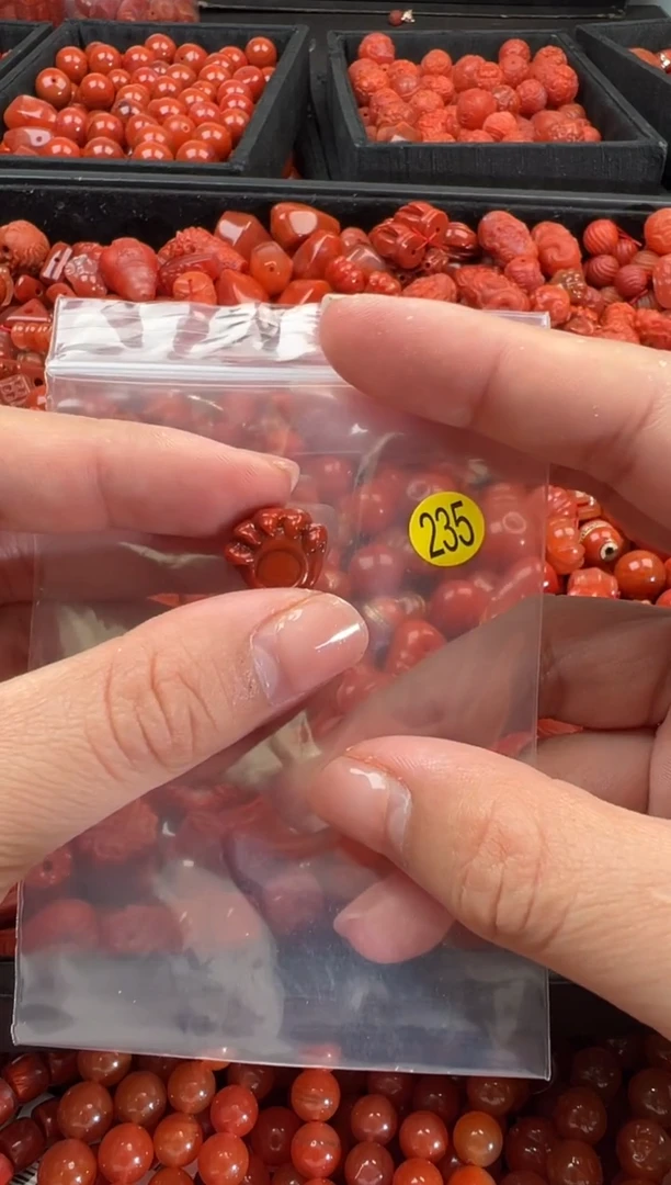 【闪购商品】南红玛瑙颈饰未镶嵌1