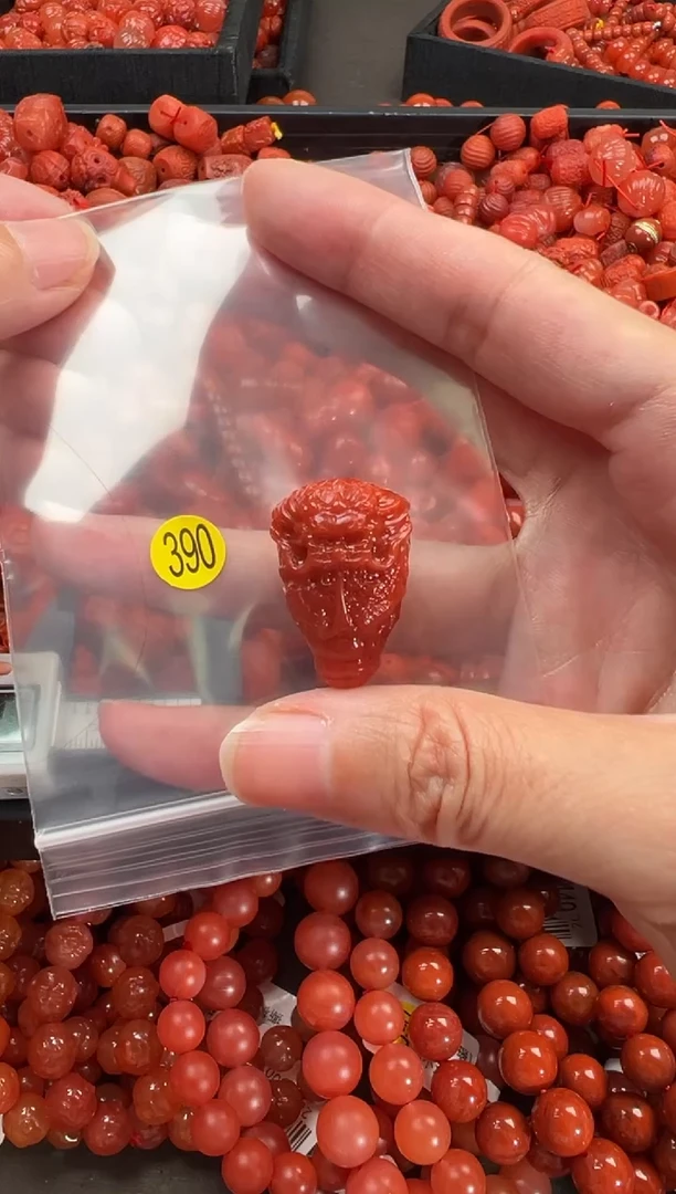 【闪购商品】南红玛瑙颈饰未镶嵌1
