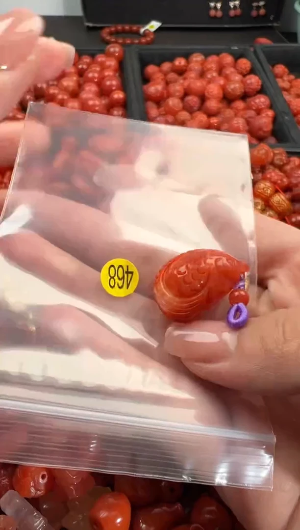 【闪购商品】南红玛瑙颈饰未镶嵌1