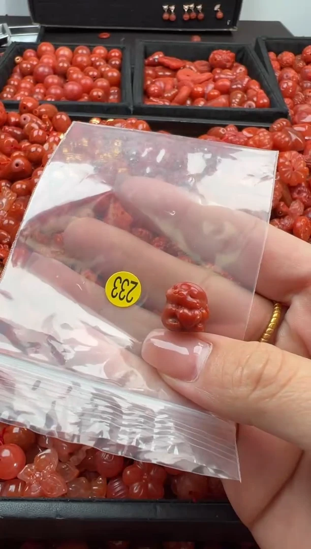 【闪购商品】南红玛瑙颈饰未镶嵌1