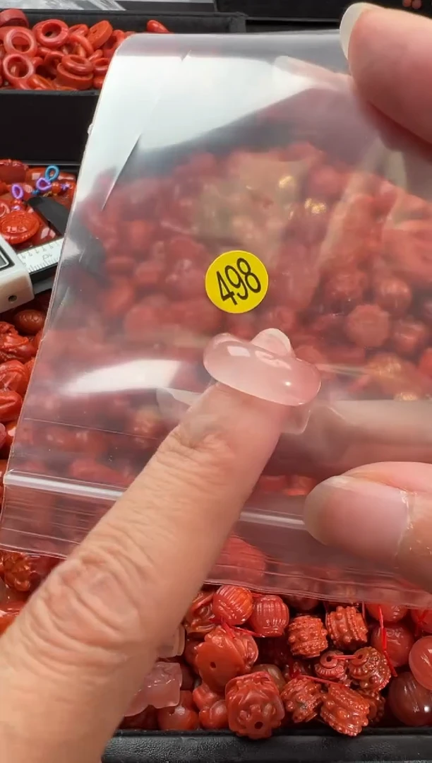 【闪购商品】南红玛瑙颈饰未镶嵌1