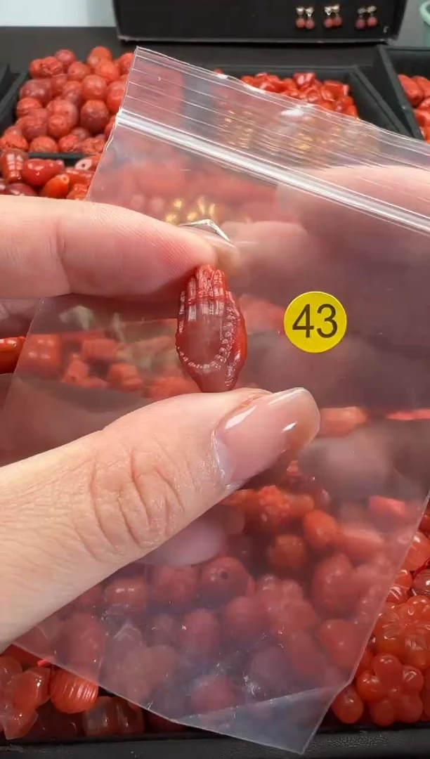 【闪购商品】南红玛瑙颈饰未镶嵌1