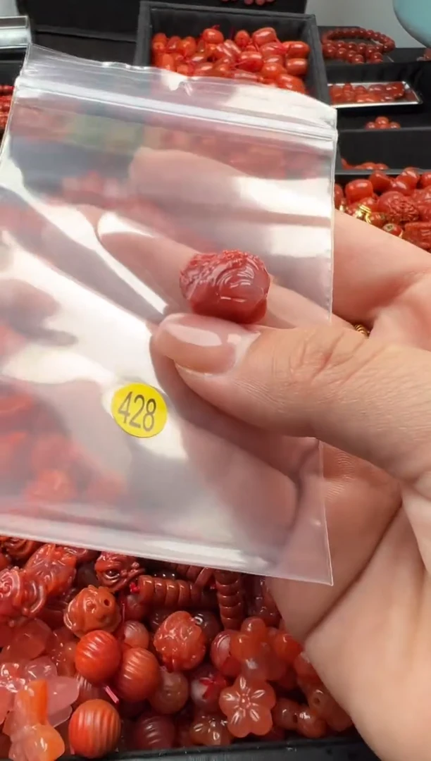 【闪购商品】南红玛瑙颈饰未镶嵌1