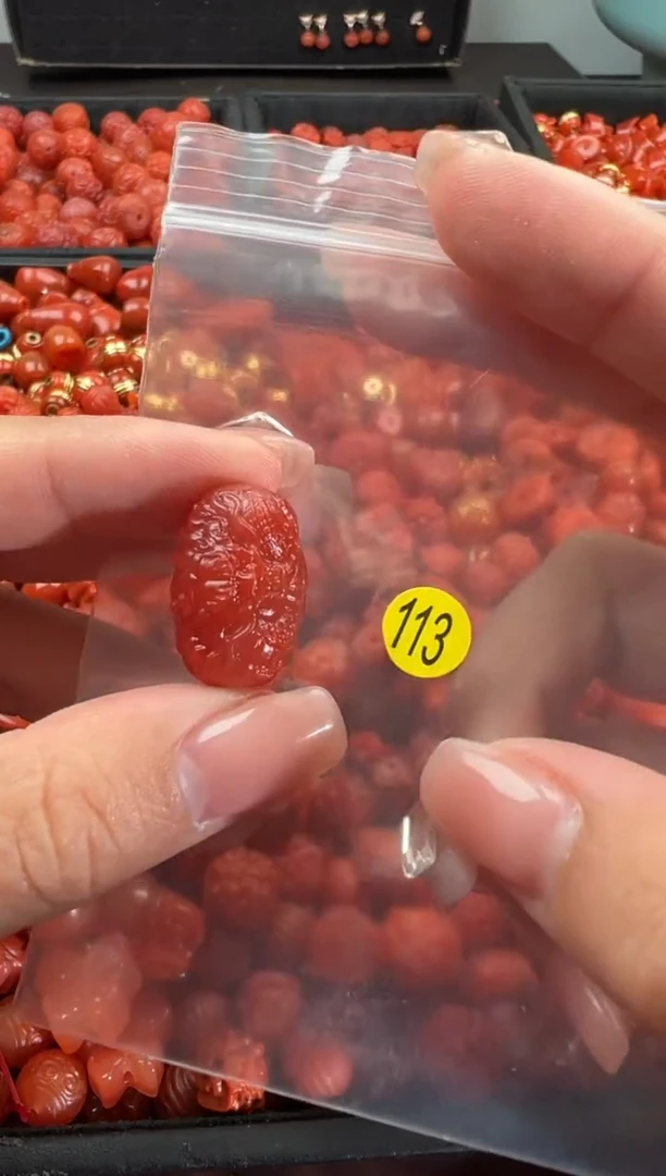 【闪购商品】南红玛瑙颈饰未镶嵌1