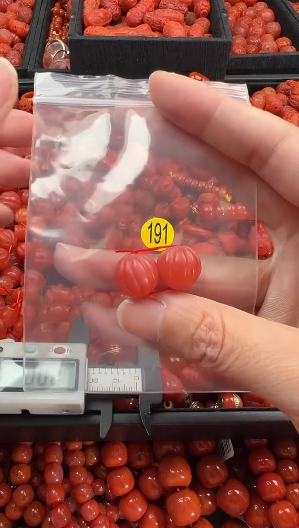 【闪购商品】南红玛瑙颈饰未镶嵌1