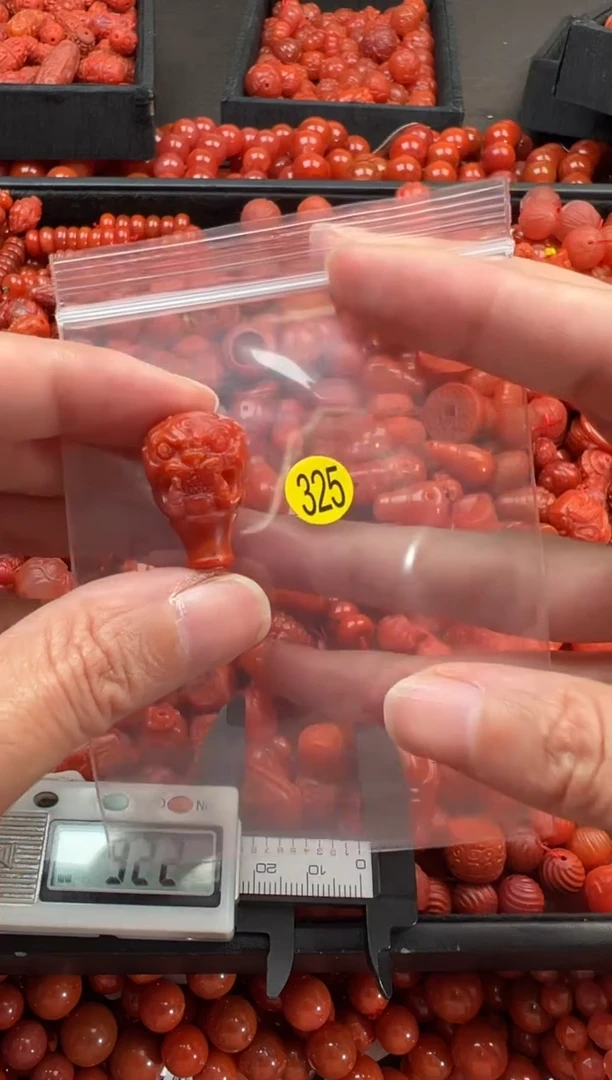 【闪购商品】南红玛瑙颈饰未镶嵌1