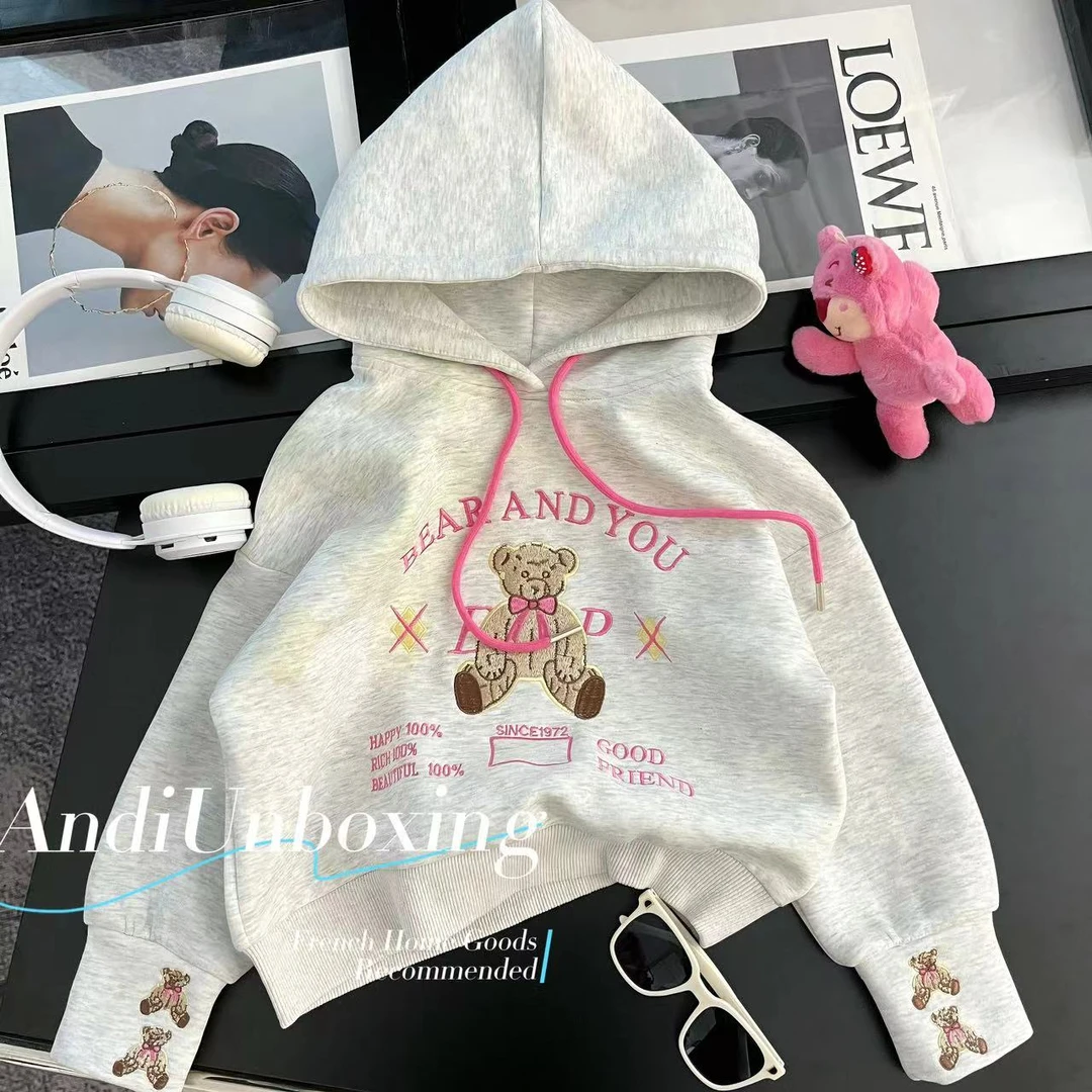 〖ANDI〗订制秋季新款中大童刺绣卡通小熊连帽卫衣2582
