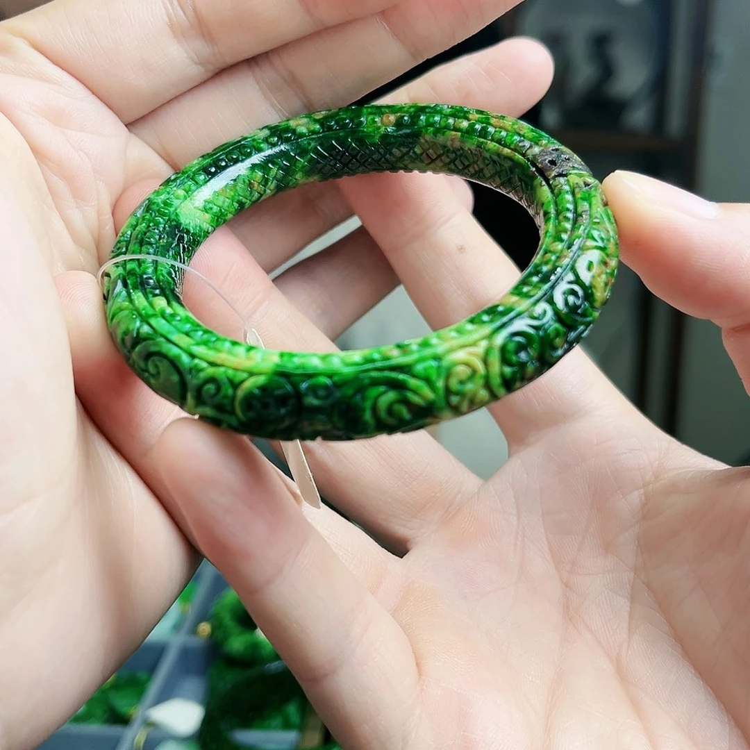 翡翠手镯未镶嵌手镯54