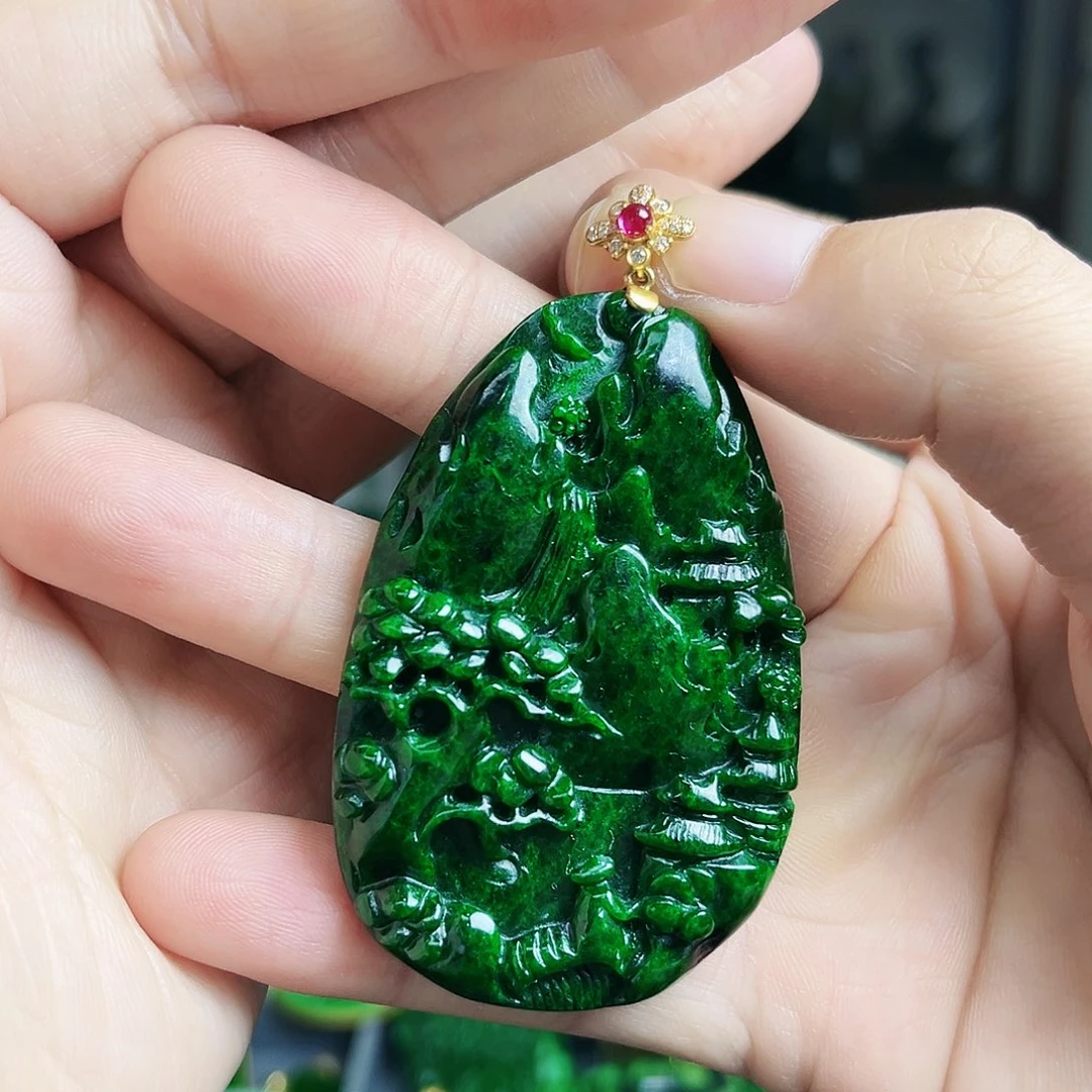 翡翠颈饰18K金镶嵌吊坠