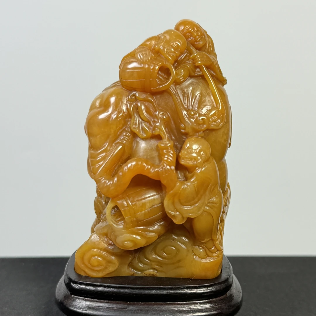 130克，枇杷黄田黄冻《罗汉洗象》浮雕摆件田黄石寿山石