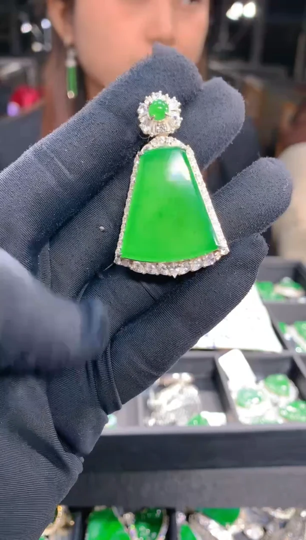 【闪购商品】定制翡翠未镶嵌100 定制翡翠-多样性发货（发其一）