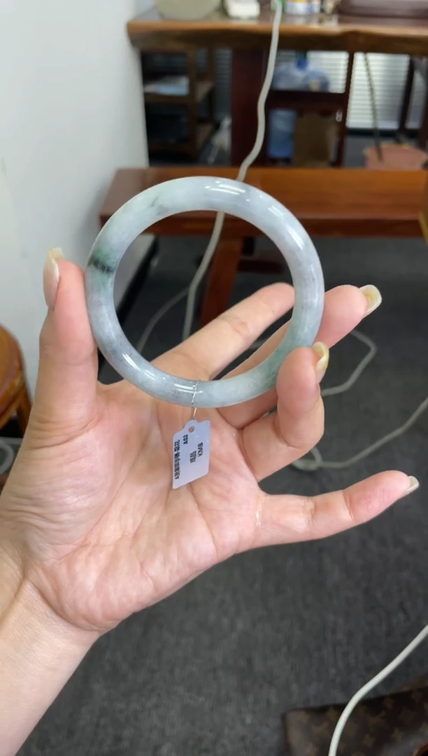 【闪购商品】翡翠手镯未镶嵌发一件
