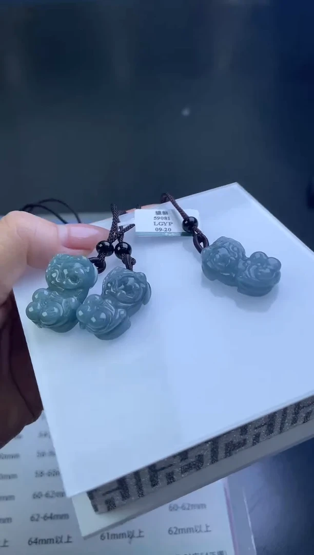 【闪购商品】翡翠颈饰未镶嵌多样性发1件3配绳