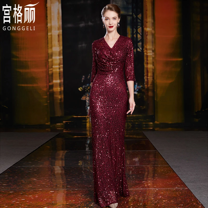 2025新春年会喜婆婆妈妈参加婚礼服主持晚会V领演出服优雅高贵