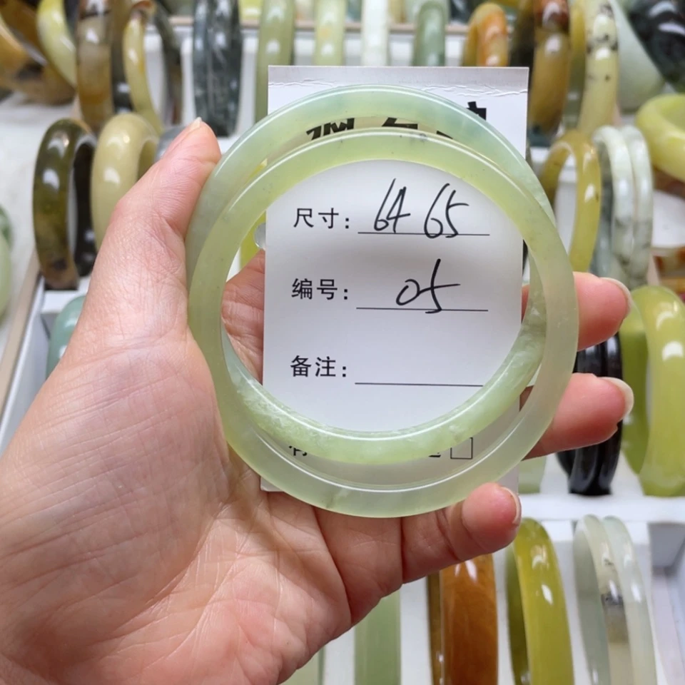 【闪购商品】蛇纹石玉手镯未镶嵌j***y