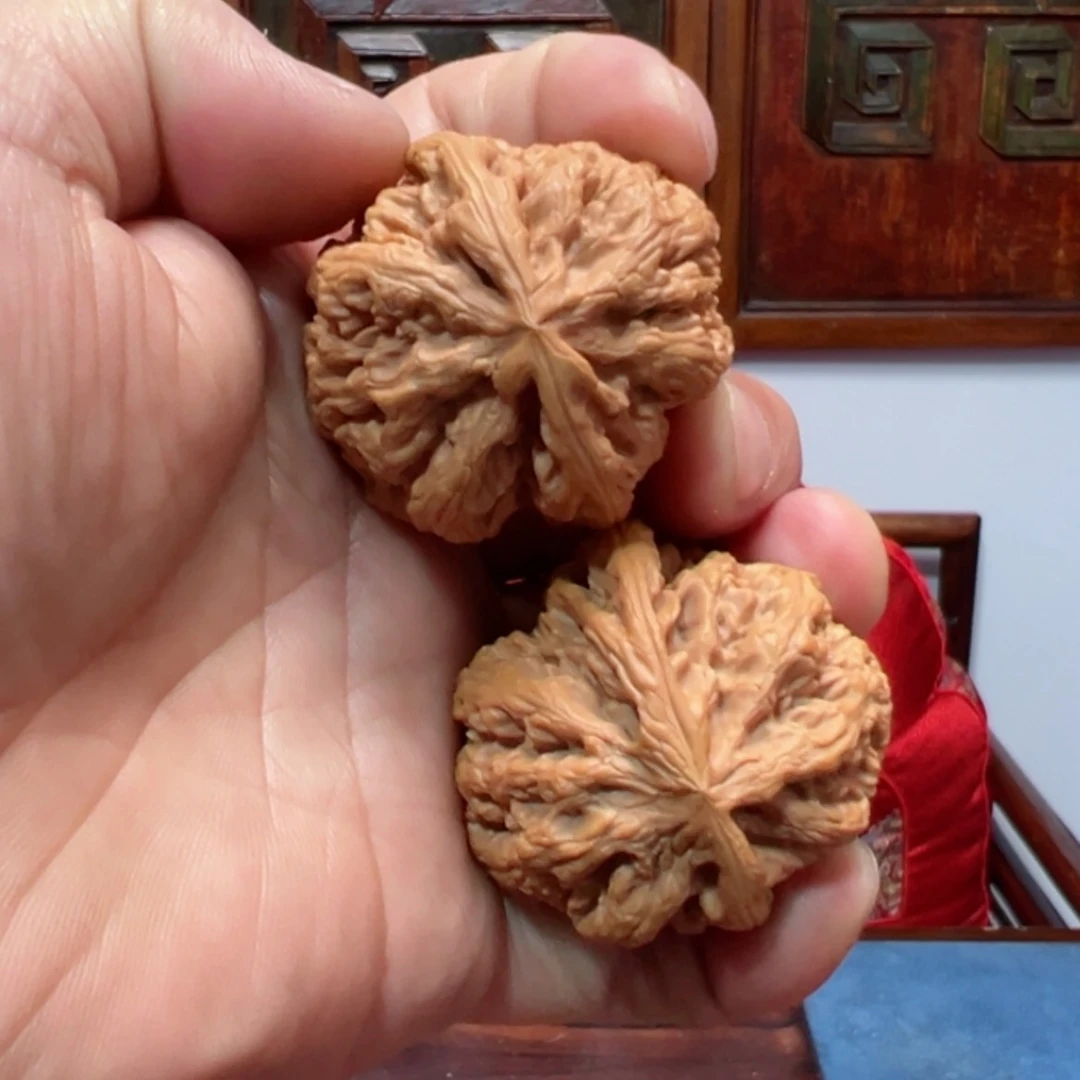 【闪购商品】文玩核桃把件平谷粗筋44