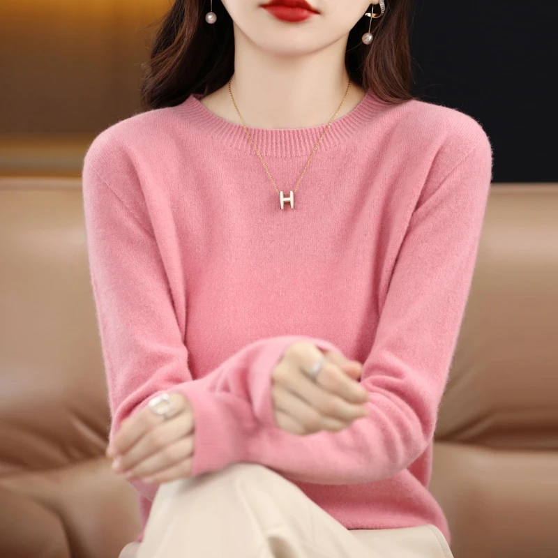 新款女士打底衫春秋气质简约休闲纯色圆领显瘦一线长袖针织羊毛衫