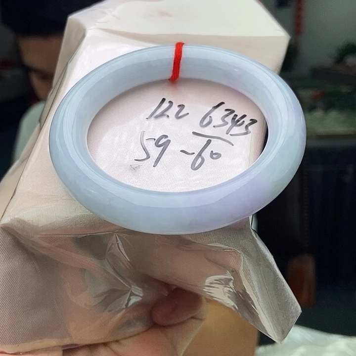 翡翠手镯未镶嵌拍一发一
