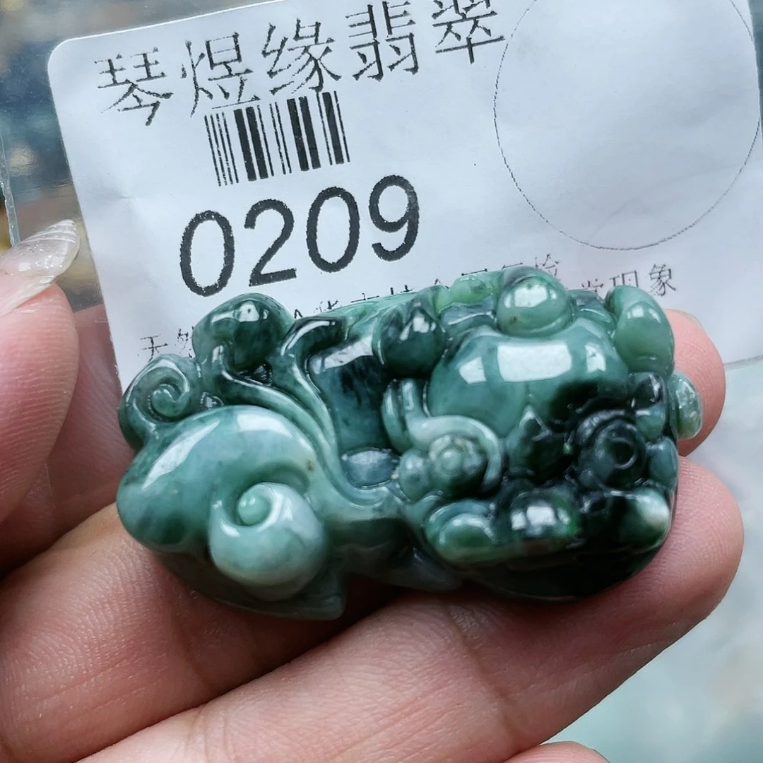 翡翠颈饰未镶嵌天然