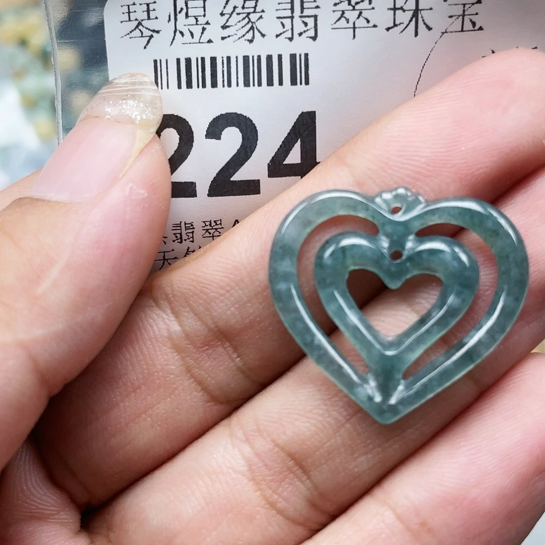 翡翠颈饰未镶嵌天然