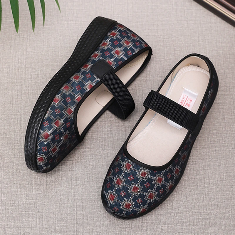 老北京布鞋新款舒适透气软底老年鞋妈妈鞋平底奶奶鞋休闲老人鞋