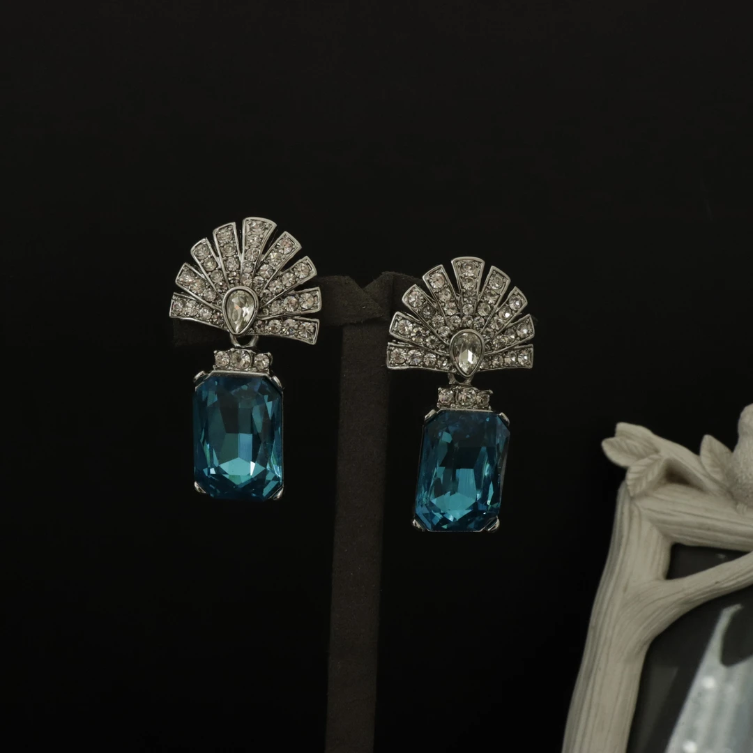 合金仿水晶耳饰 耳钉  英丨珍藏美物  湖蓝色方糖   21019