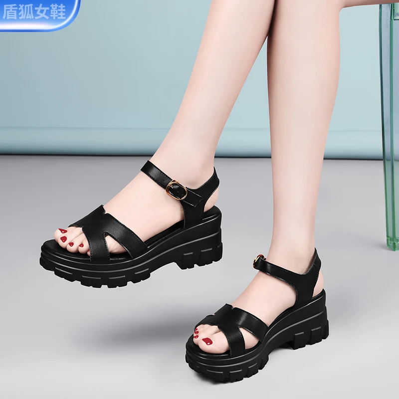 时尚坡跟凉鞋女2025年新款夏季外穿鱼嘴厚底罗马松糕高跟软底妈妈