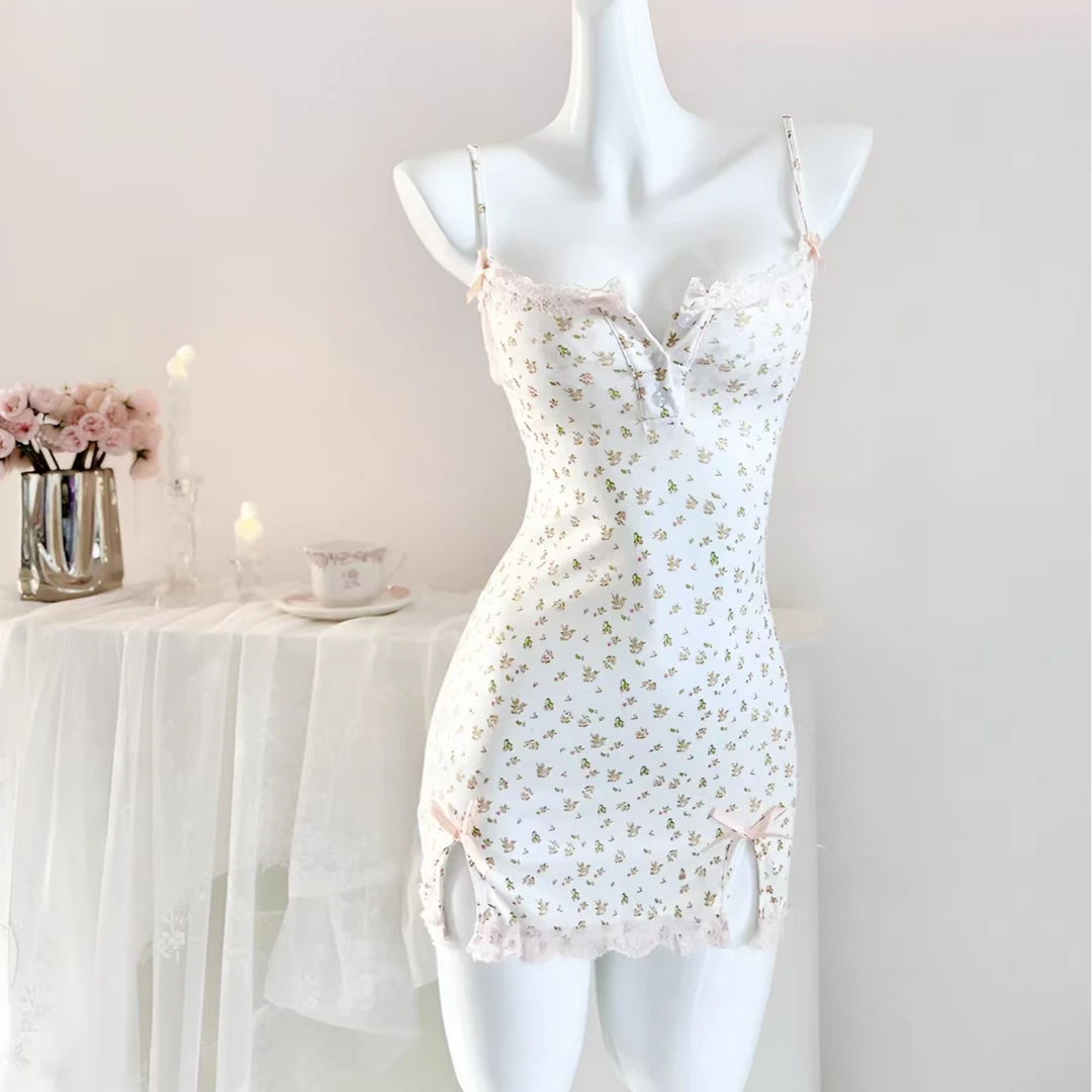 清新【80-180】小清新纯欲风吊带碎花睡裙蕾丝白色修身印花