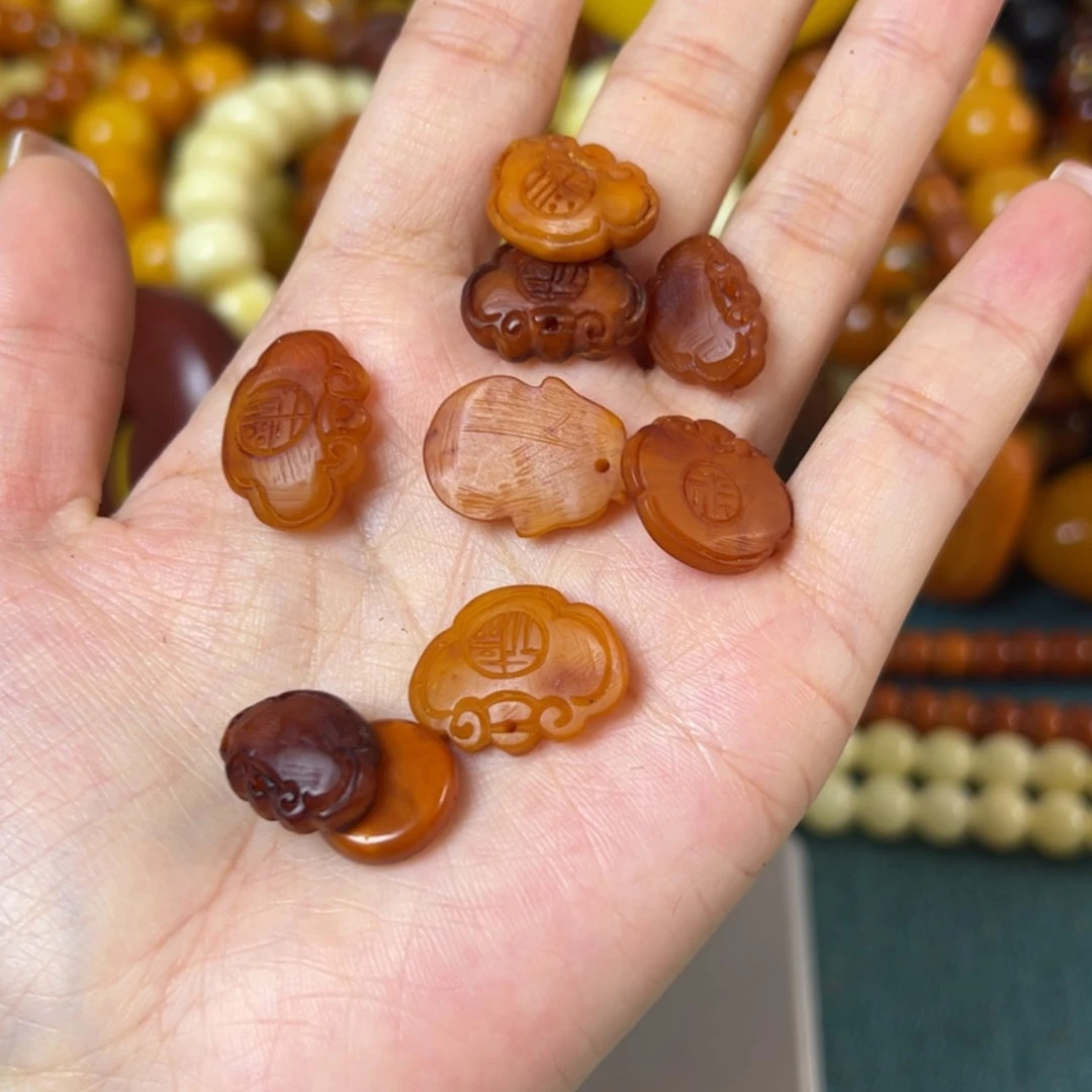 【闪购商品】琥珀珠宝奇石未镶嵌团发一个1300