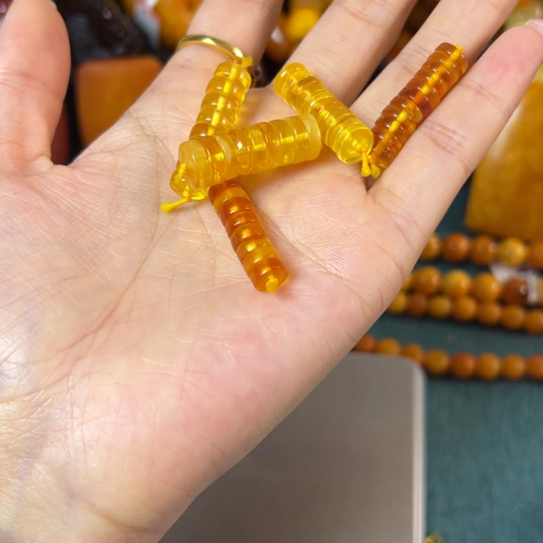 【闪购商品】琥珀珠宝奇石未镶嵌团发一个1371