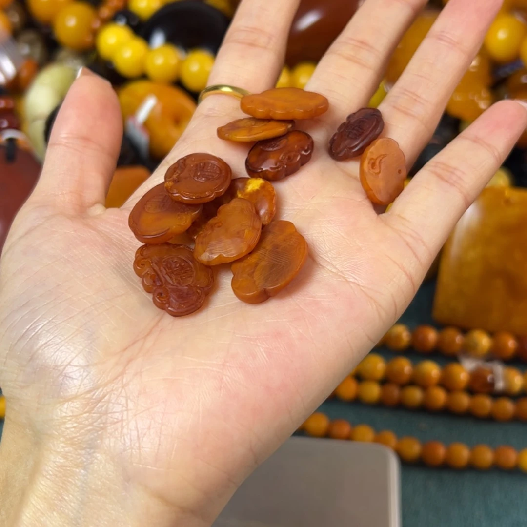 【闪购商品】琥珀珠宝奇石未镶嵌团1364