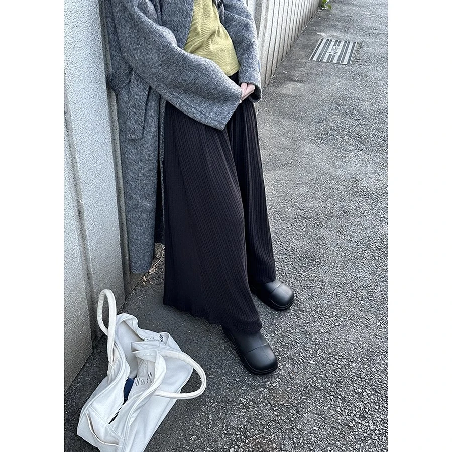 HelloooEat 显瘦坑条A字半身裙百褶裙EM0494