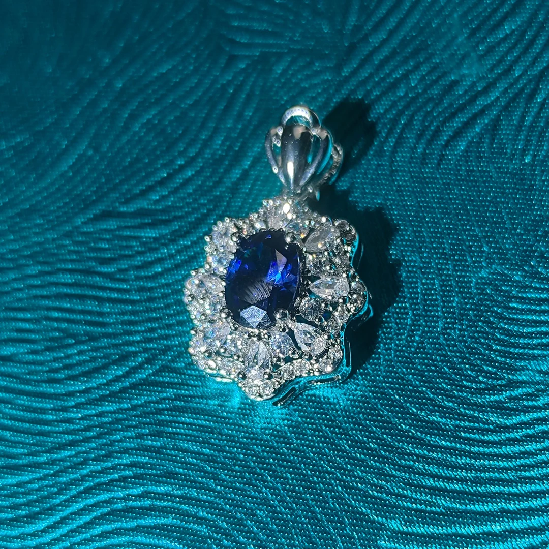 H1-195蓝宝石吊坠