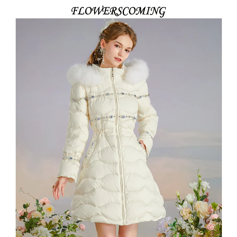 花儿开了2023冬季新款重工毛领刺绣连帽女收腰显瘦短款外套
