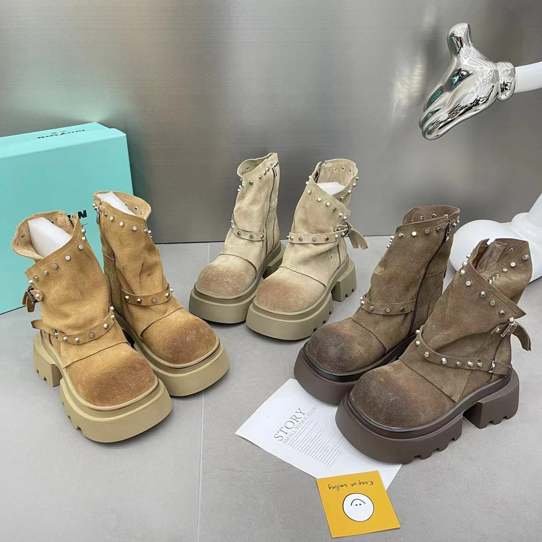 欧货2024秋新款磨砂透气擦色做旧铆钉侧拉链短靴圆头厚底马丁靴女