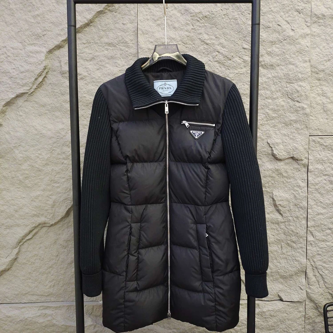 普拉达 Prada 拼接款中长羽绒服 全新带吊 36码 GM000199