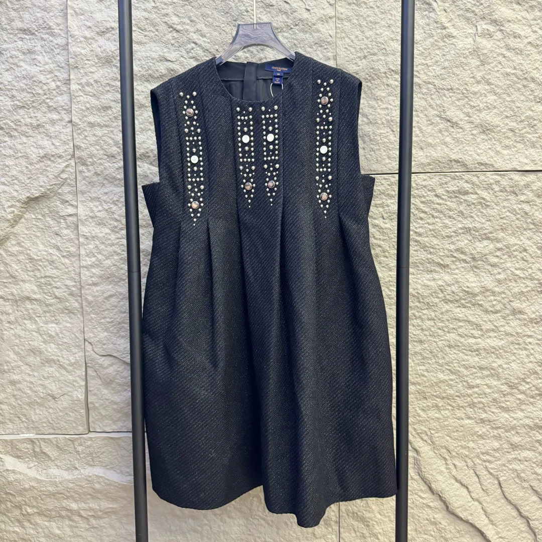 Louis Vuitton/路易威登/黑色钉珠小礼服裙 38码 99新 GM000754