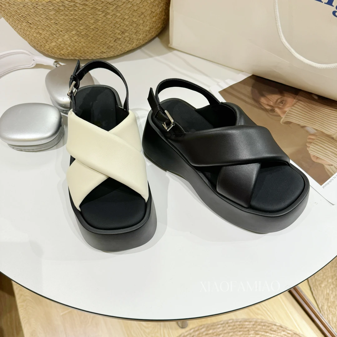 小发喵极简轻奢厚底夏季百搭外穿凉鞋