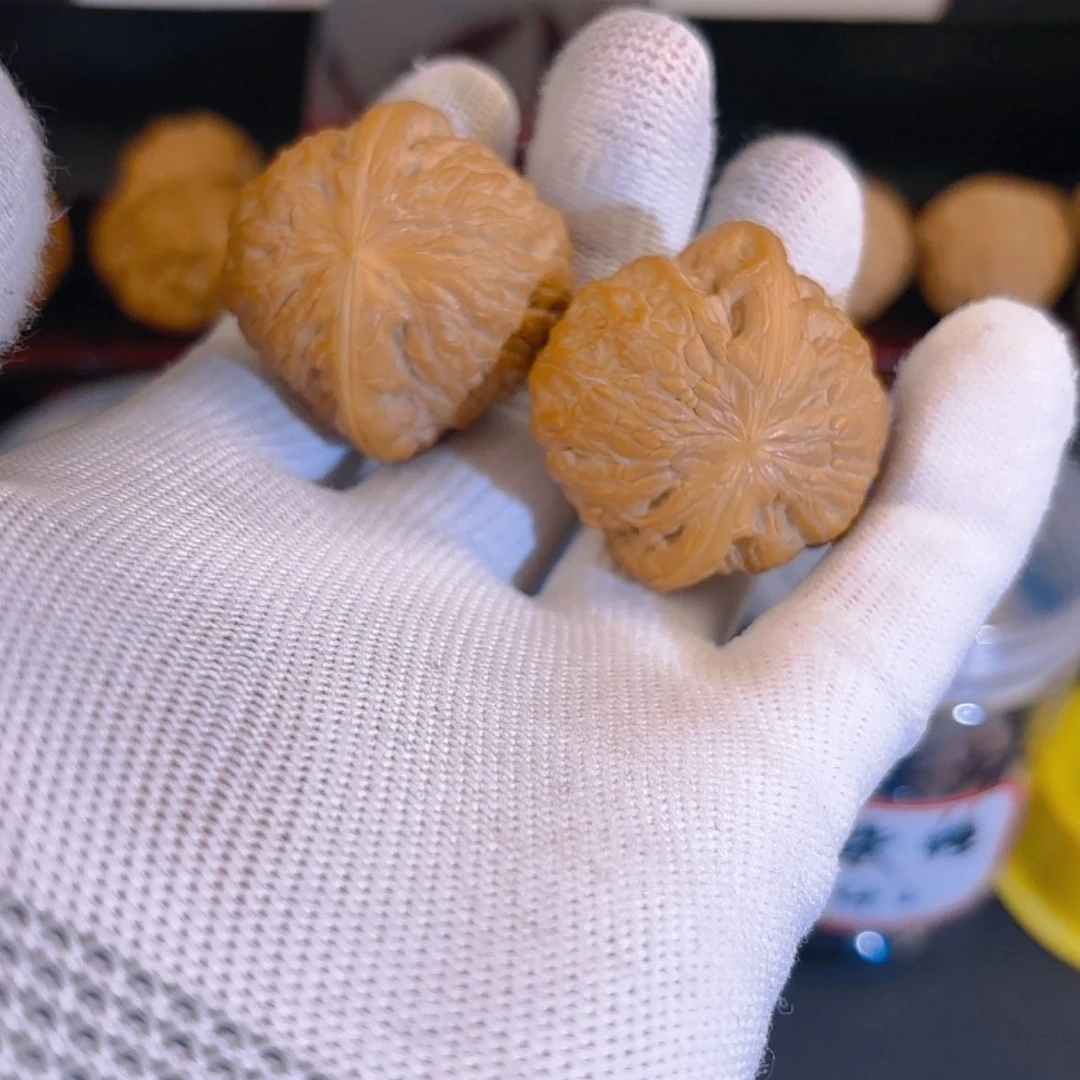 【闪购商品】文玩核桃把件礻**山38铁锤妹妹