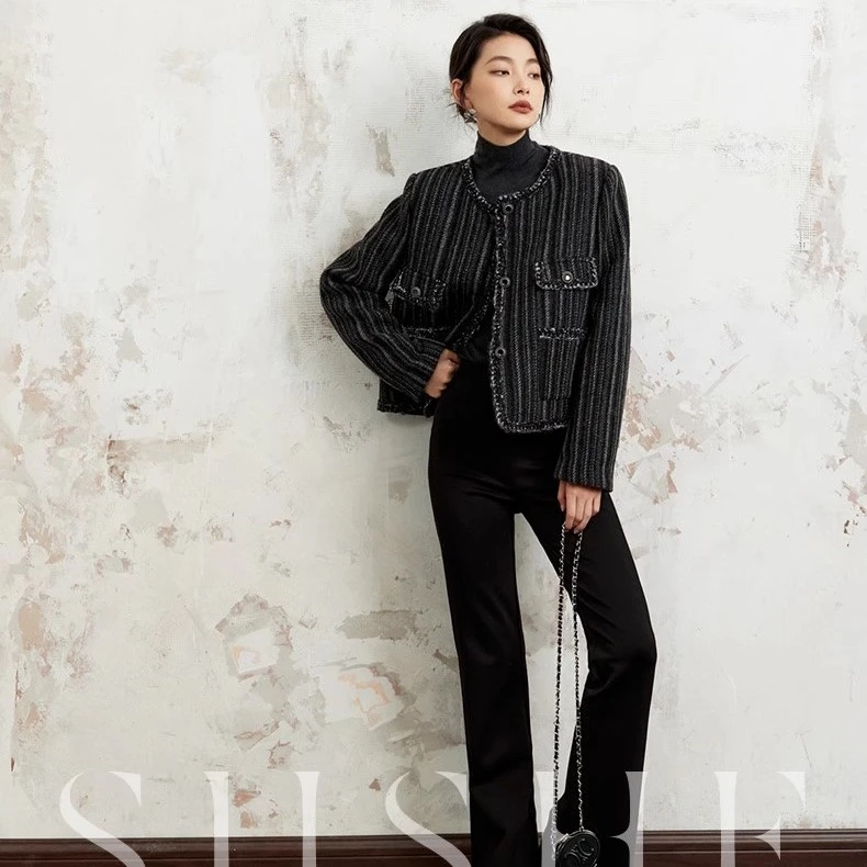 束皙SUSHE羊毛黑灰色织小香风黑色箱型香风夹棉热力感短外套