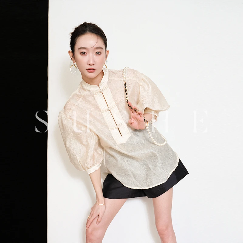 束皙SUSHE暗纹压花中式设计早夏气质小衫优雅盘扣修身上衣女夏
