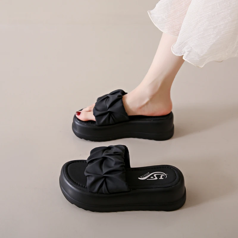 厚底一字拖女夏季外穿2025新款仙女风凉鞋女士超火凉拖夏爆款软底