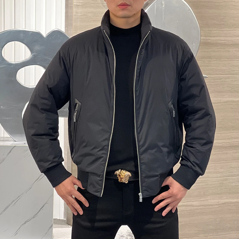 【欧卡斯】轻奢立领鹅绒夹克超轻科技面料绵羊皮拼接羽绒服 857807