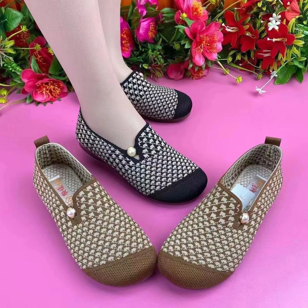 新款老北京布鞋女单鞋春秋软底防滑透气一脚蹬中老年人妈妈休闲鞋