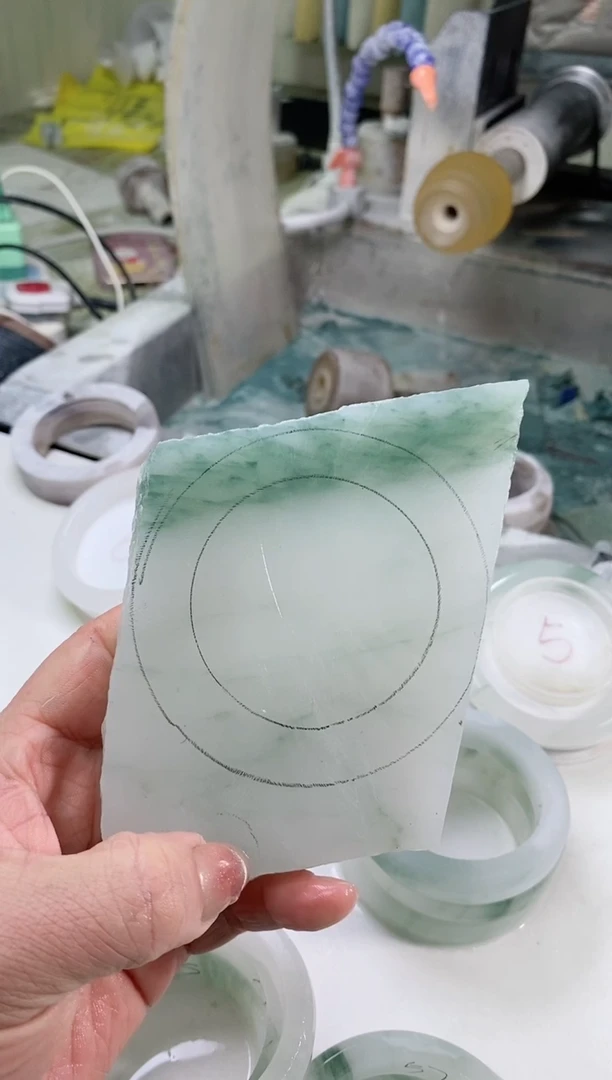 【闪购商品】定制石英质玉（天山翠）手镯未镶嵌59