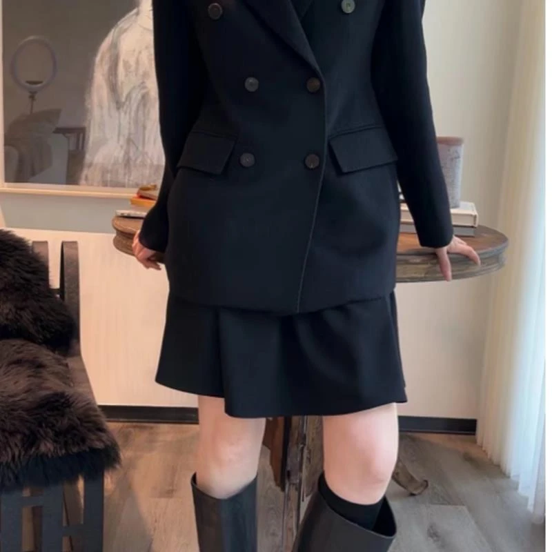 KOKO WANG秋冬100%绵羊毛牛角扣高级百搭西装外套304634H17W42