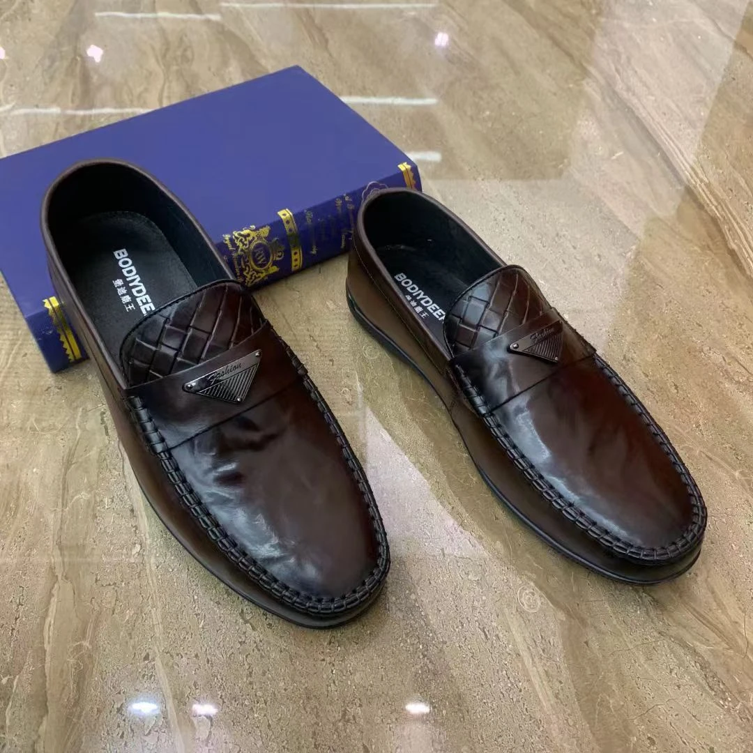 软底软面透气广州鞋男鞋秋冬休闲百搭真皮材质质感棒脚感柔软行走