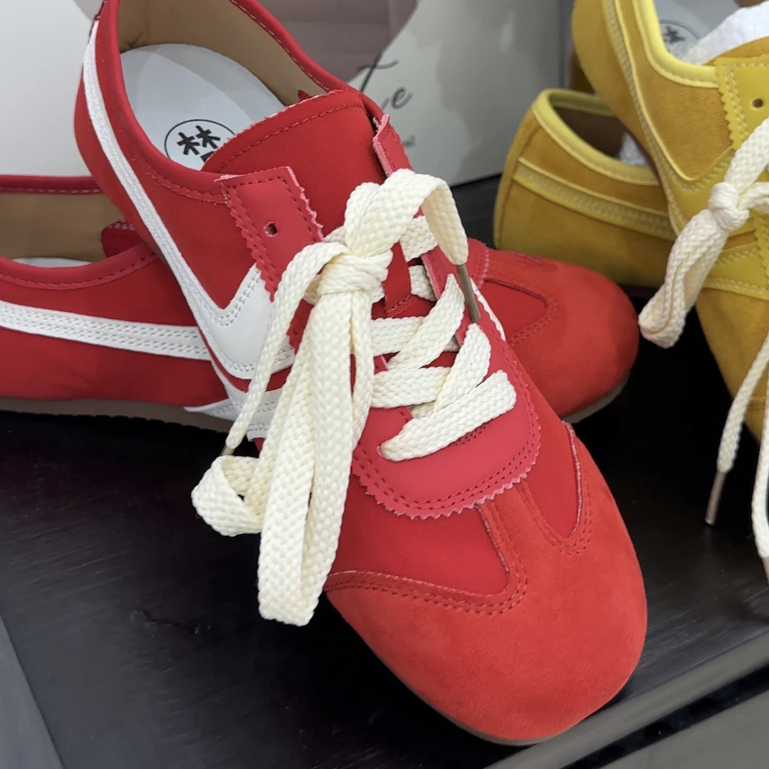 新款时尚德训鞋女新款百搭平底系带休闲阿甘鞋透气低帮