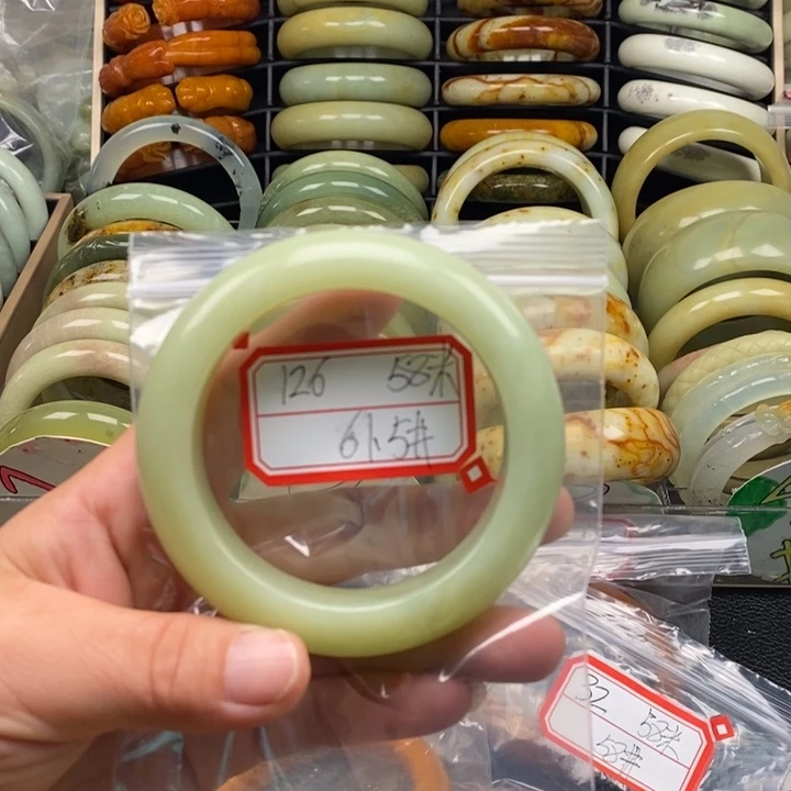 蛇纹石玉手链未镶嵌潇**贝